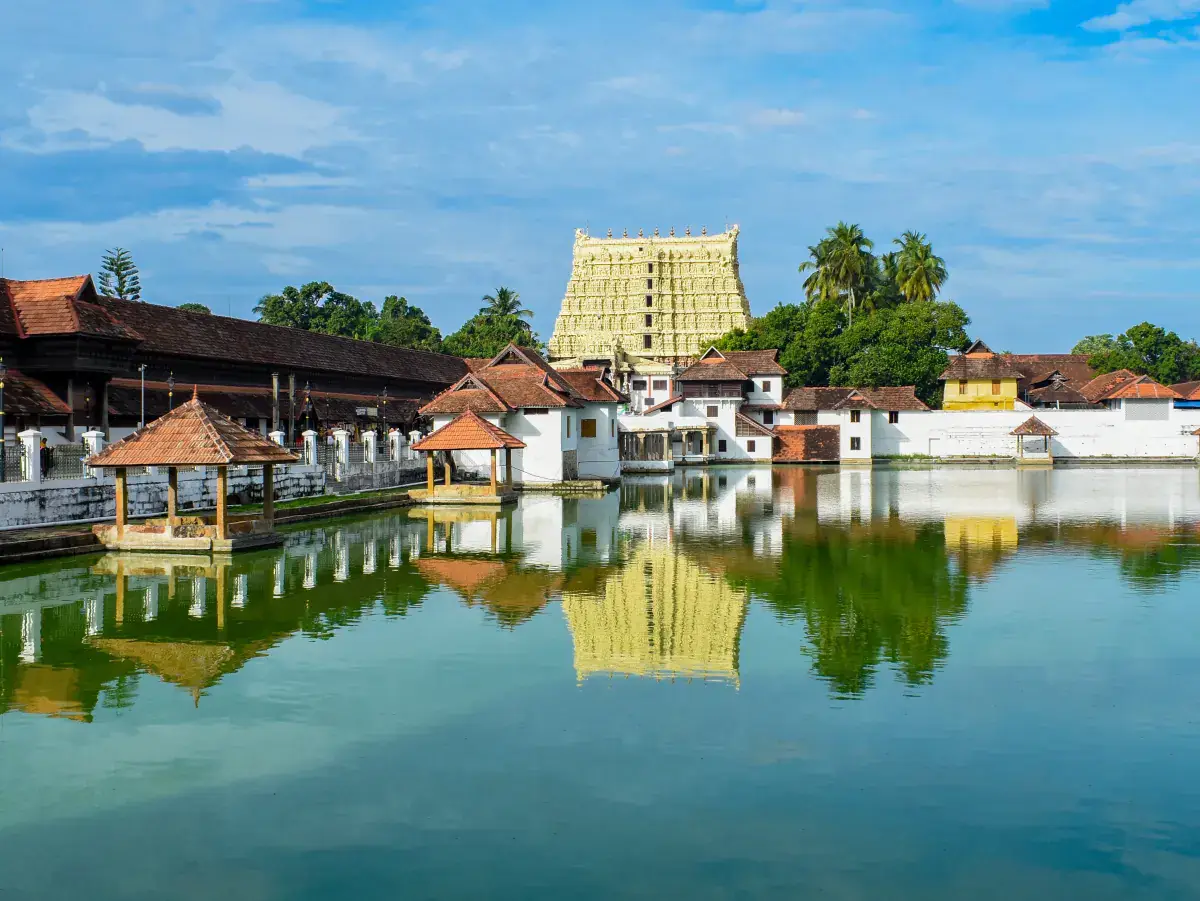 Sree Padmanabhaswamy Temple gopuram and Padma Theertham tank, Thiruvananthapuram, Kerala